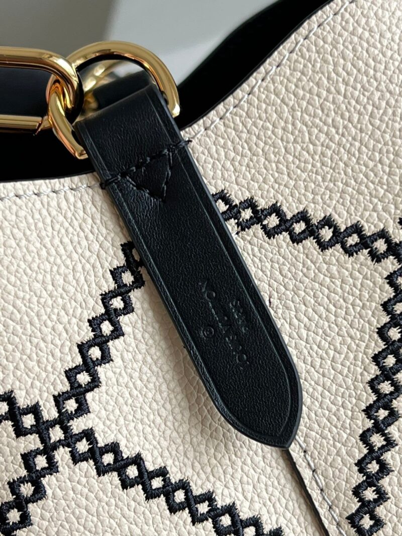 Louis Vuitton NeoNoe MM Bag AWE - Image 7