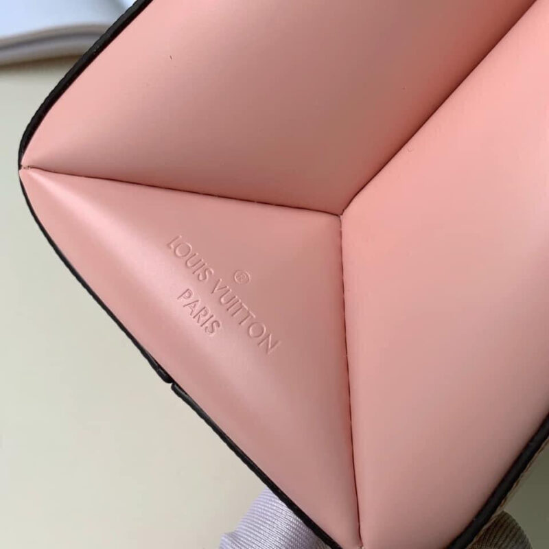 Louis Vuitton Grenelle Bag AWE - Image 4