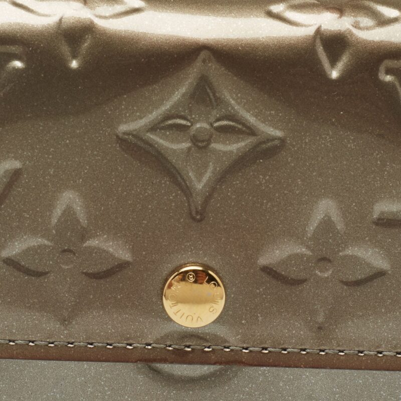 Louis Vuitton Gris Art Deco Monogram Vernis Sarah Wallet AWE - Image 6