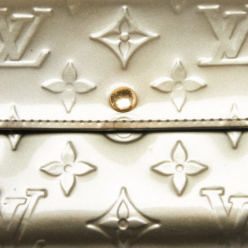 Louis Vuitton Gris Art Deco Monogram Vernis Sarah Wallet AWE - Image 5