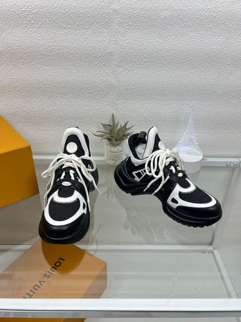 LW - LUV Archlight Black White Sneaker - Image 3